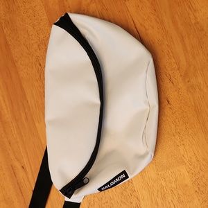 Salomon waist bag